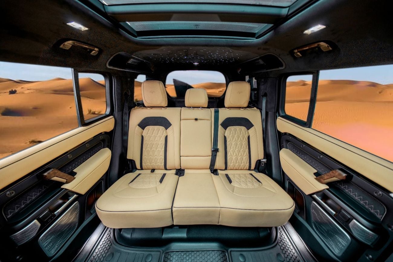Land Rover Defender 110 HSE P400 of the Apex Series | 1 of 28 by Limgene