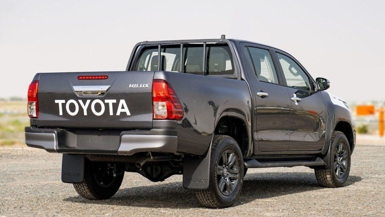 تويوتا هيلوكس Toyota Hilux 2.4L Diesel AT 4x4 Full Option 2025