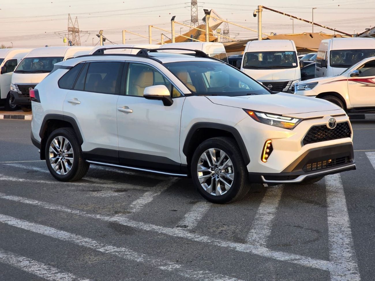 تويوتا راف ٤ 2.5L XLE (Premium)