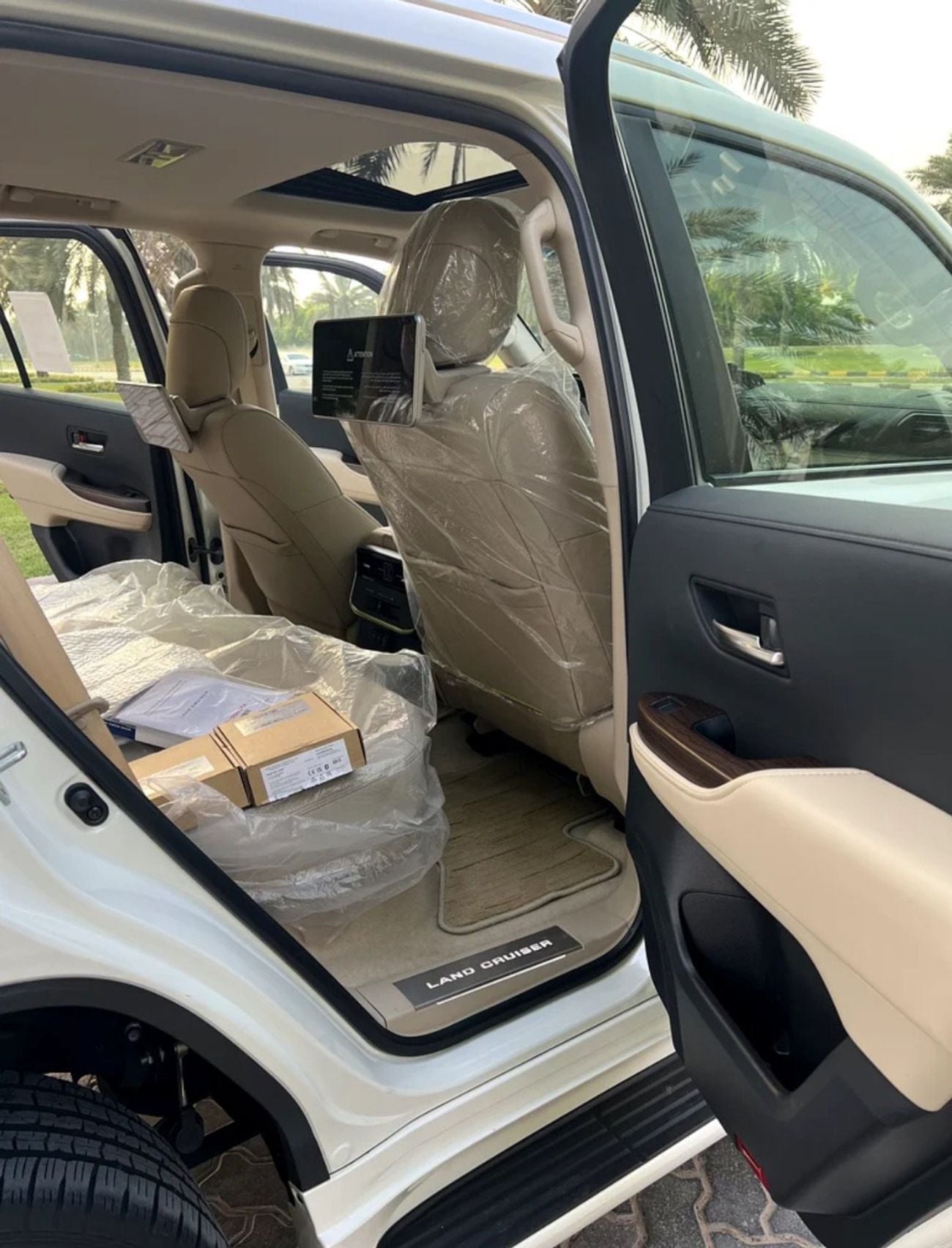 تويوتا لاند كروزر 2024 Model GXR TwinTurbo 3.5L Engine Full Option New Arrival