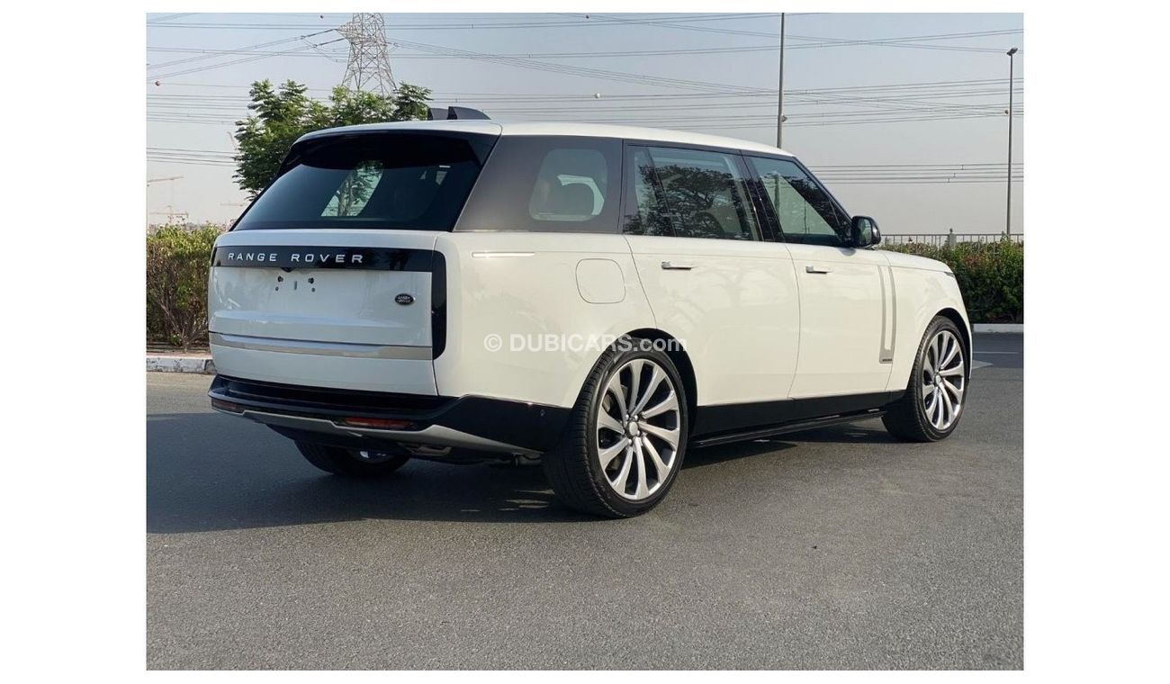 Land Rover Range Rover BRAND NEW GCC SPEC UNDER WARRANTY AND SERVICE