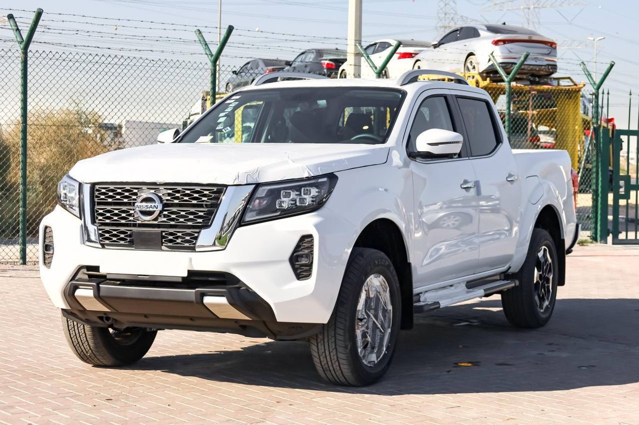 نيسان نافارا Std 2.5L 4WD M/T