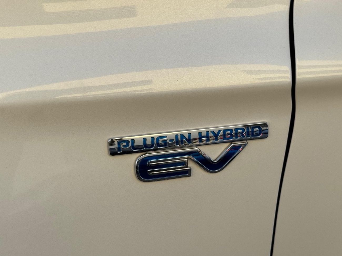 ميتسوبيشي آوتلاندر 2021 PHV PLUG IN HYBRID 2.4 FULL OPTION CANADA SPEC