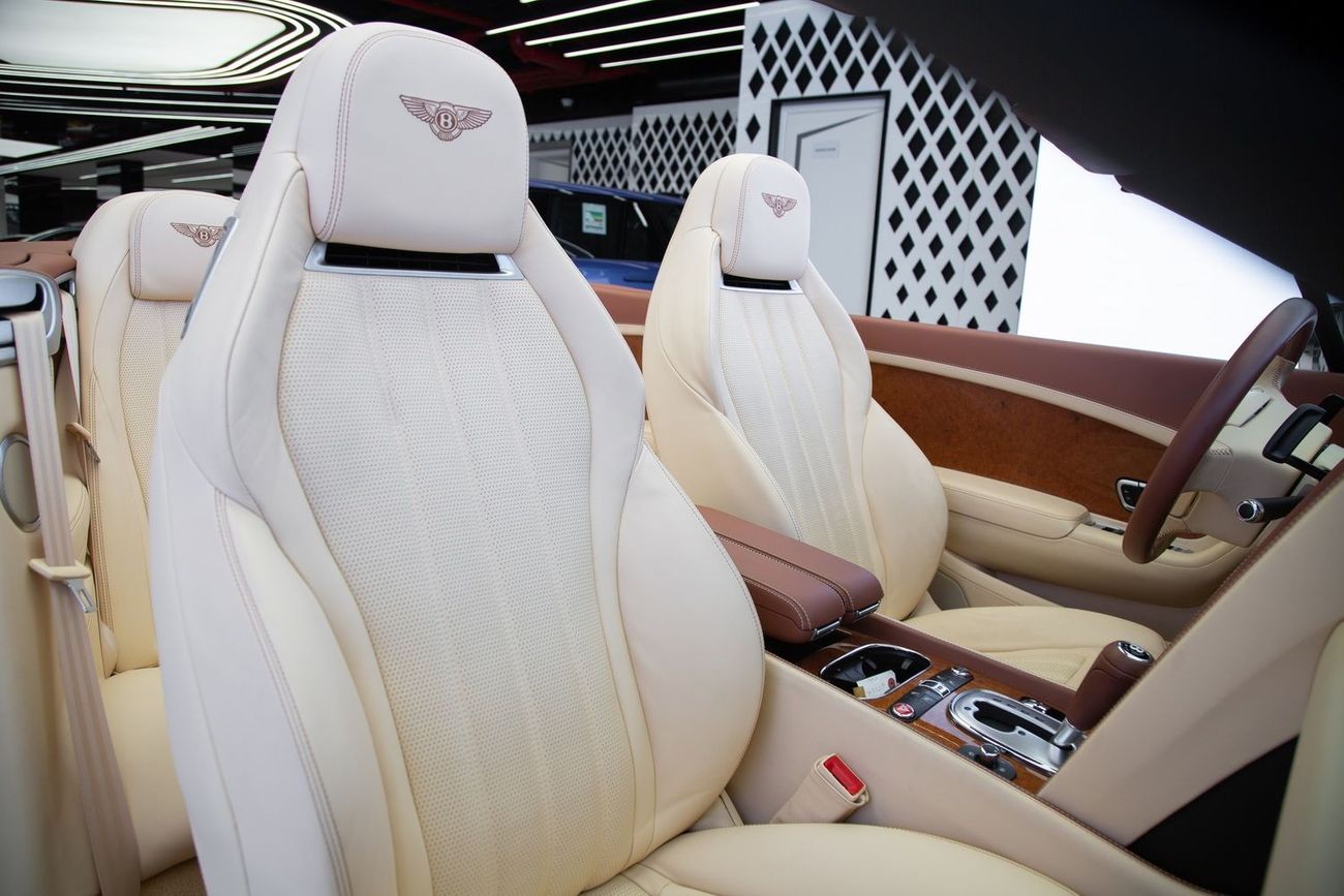 Bentley Continental GTC