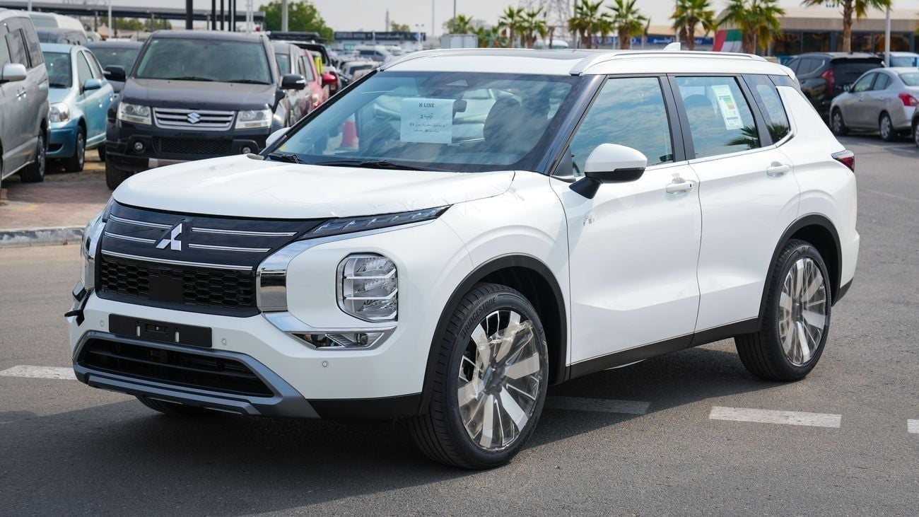 Mitsubishi Outlander Brand New 2026 Mitsubishi Outlander Medium Line (G05) 2.5L | 7-Seater SUV | GCC Spec | Export Only
