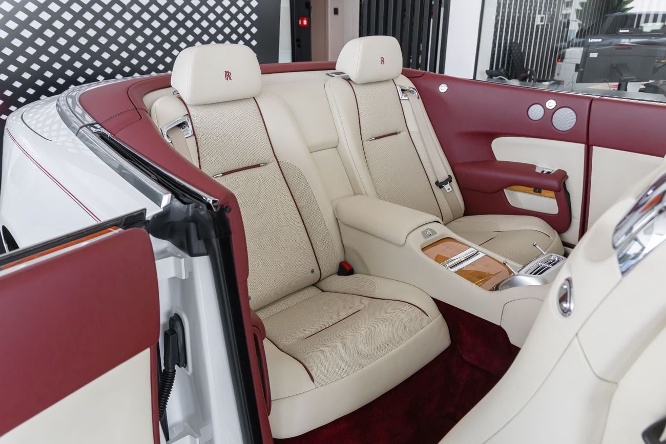 Rolls Royce Dawn Rolls-Royce Dawn 2017 | Fully Loaded | GCC Specs | Mint Condition | "WARRANTY AVAILABLE"