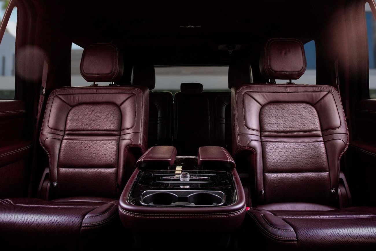 Lincoln Navigator PRESIDENTIAL | STUNNING |  | 4,112 P.M  | 0% Downpayment | STUNNING!