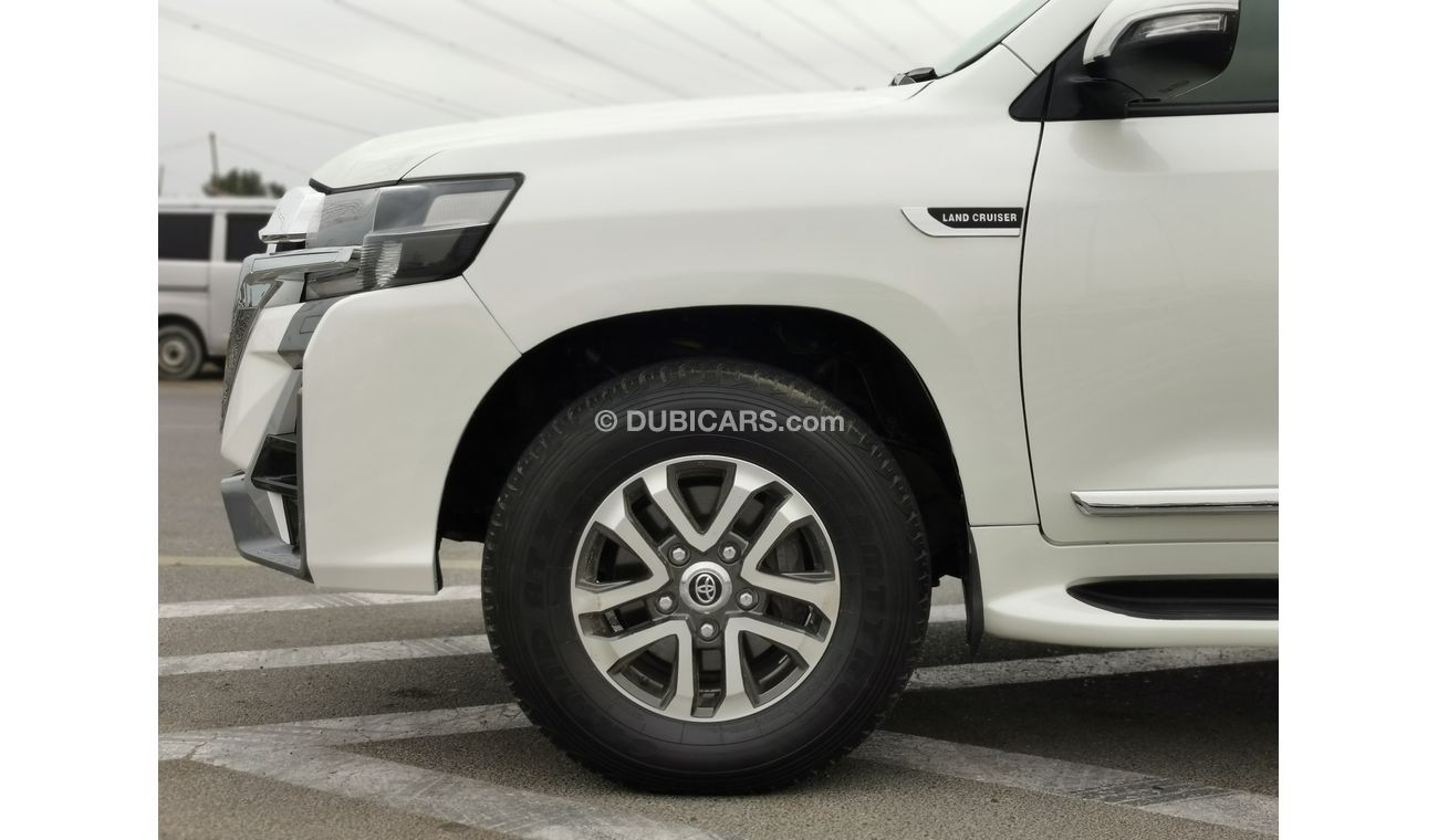 Toyota Land Cruiser V8 / 4.6L / 1 YEAR WARANTY / INSURANCE - REGISTERATION FREE (LOT # 8224)