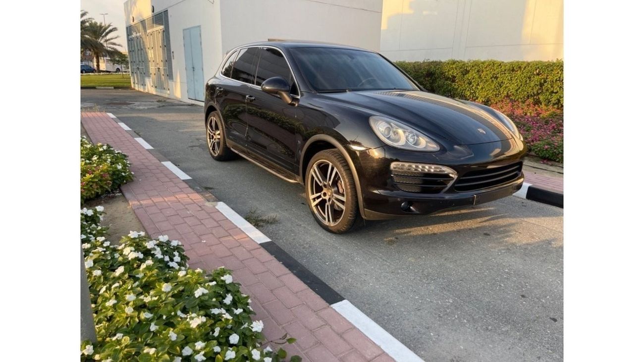 Porsche Cayenne Std 1 yer Golf Waranty
