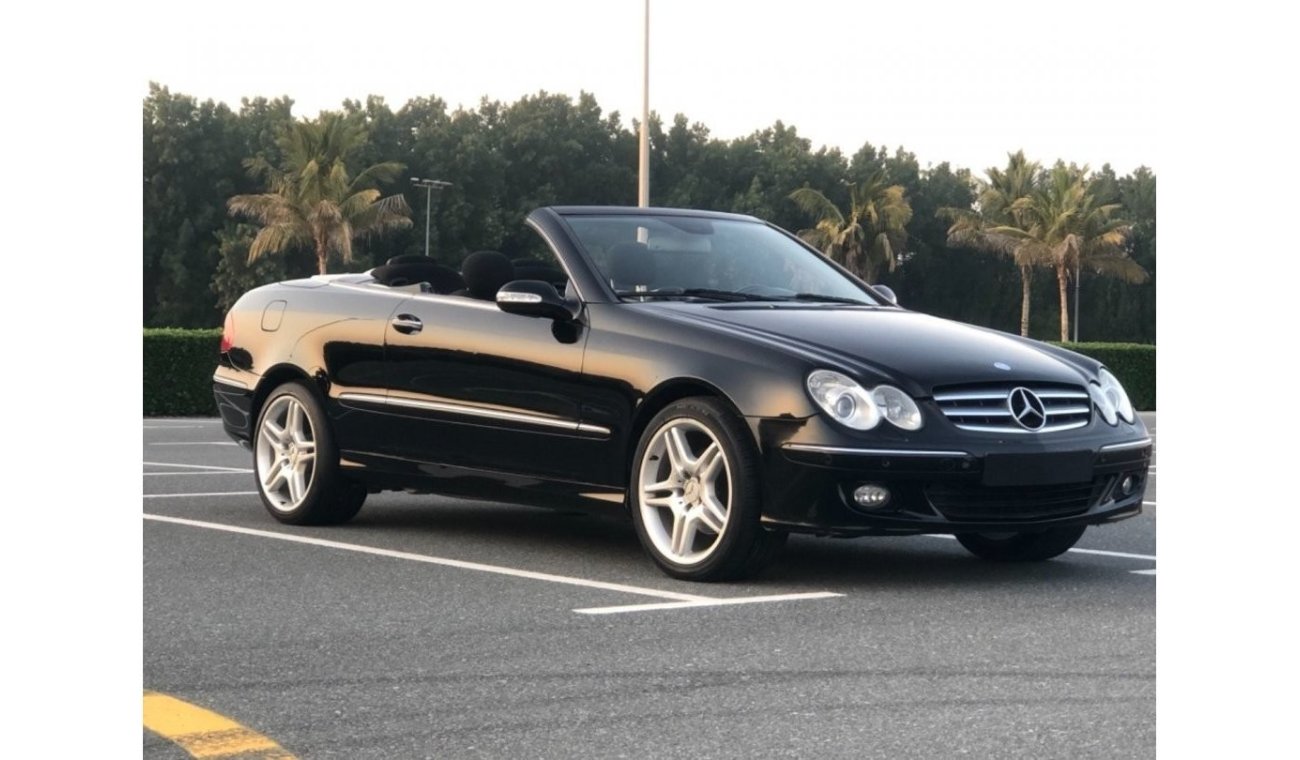 Mercedes-Benz CLK 200 MERCEDES BENZ CLK200 MODEL 2009 GCC car perfect condition inside and outside