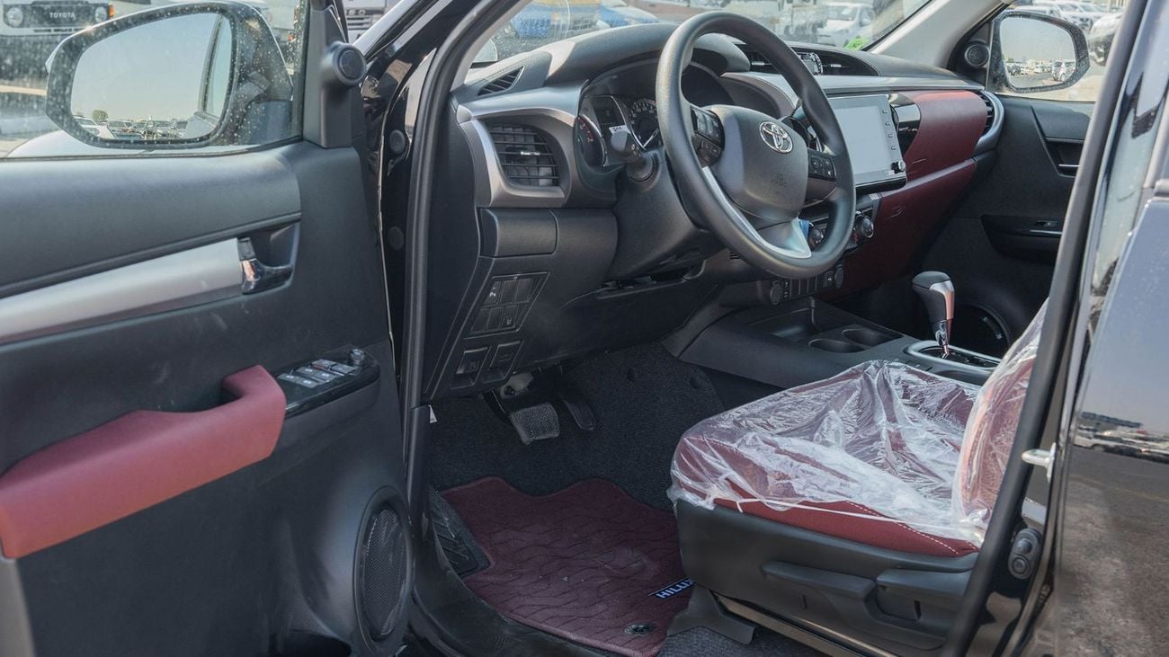 تويوتا هيلوكس 2026 Toyota Hilux TRD SR5 4.0L AT Petrol (Black)