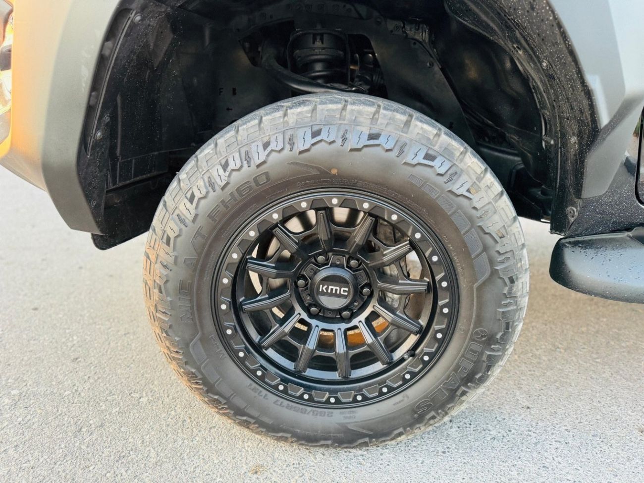 تويوتا هيلوكس Toyota hilux 2020 facelift to 2024 GR sport