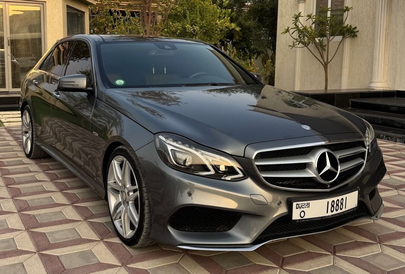 Mercedes-Benz E300 E class 300 GCC from gargash original paint no accident