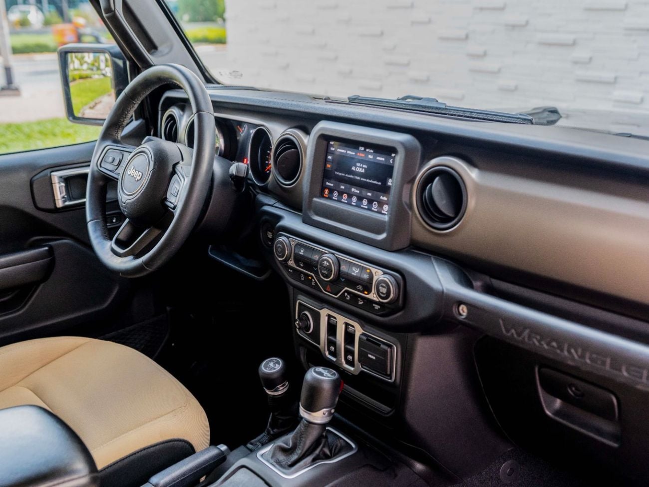 Jeep Wrangler Sport 3.6L A/T (4 Seater)