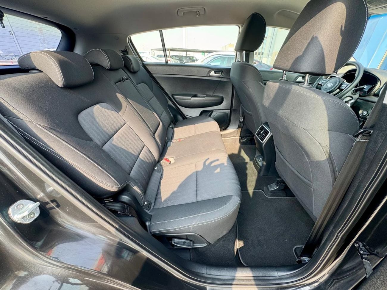 Kia Sportage LX 699/-Monthly l GCC l 1.6 l Cruise, Camera, GPS l Accident Free