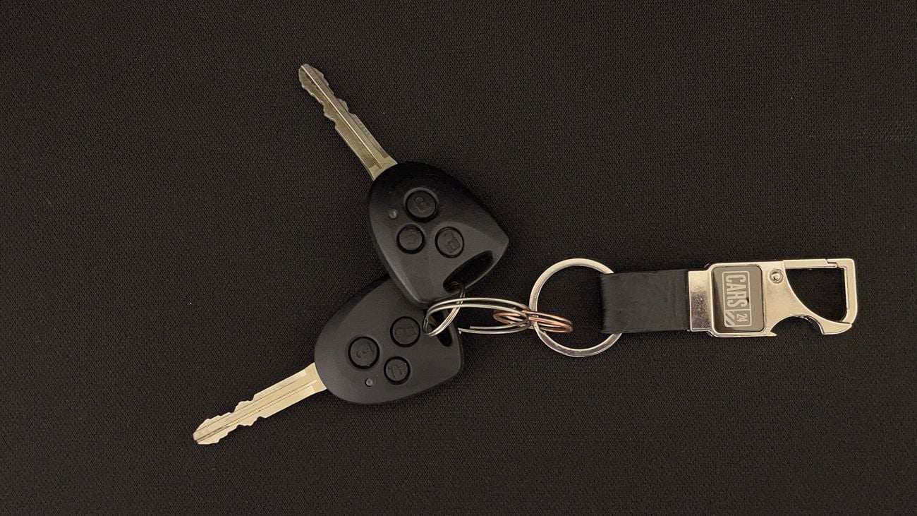 تويوتا يارس E 1.5 | بدون دفعة مقدمة | اختبار القيادة في المنزل