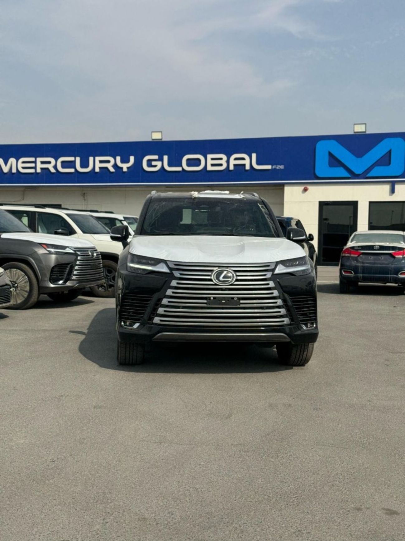 Lexus LX 600 3.5L PETROL A/T SIGNATURE 7 SEATER FULL OPTION