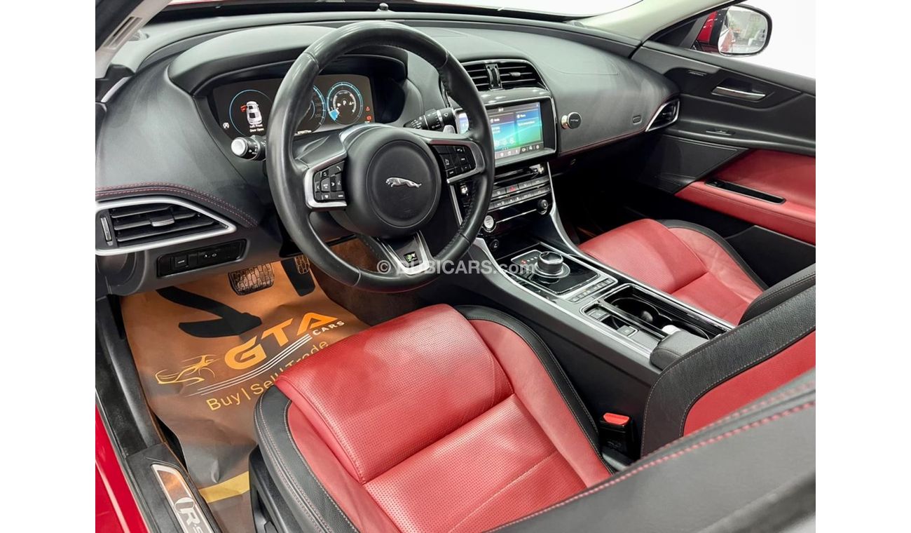 Jaguar XE Pure 2018 Jaguar XE, Full Jaguar Service History, Warranty, Low Kms, GCC