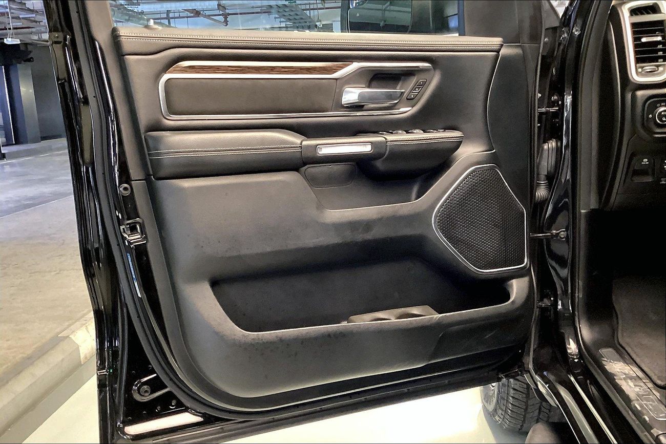 RAM 1500 Grand Laramie - Crew Cab | Guaranteed Warranty | 0 Down Payment