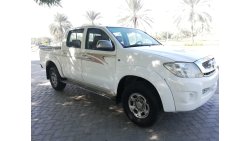 Toyota Hilux 2011, 4x4, Full options, Petrol, Excellent Condition