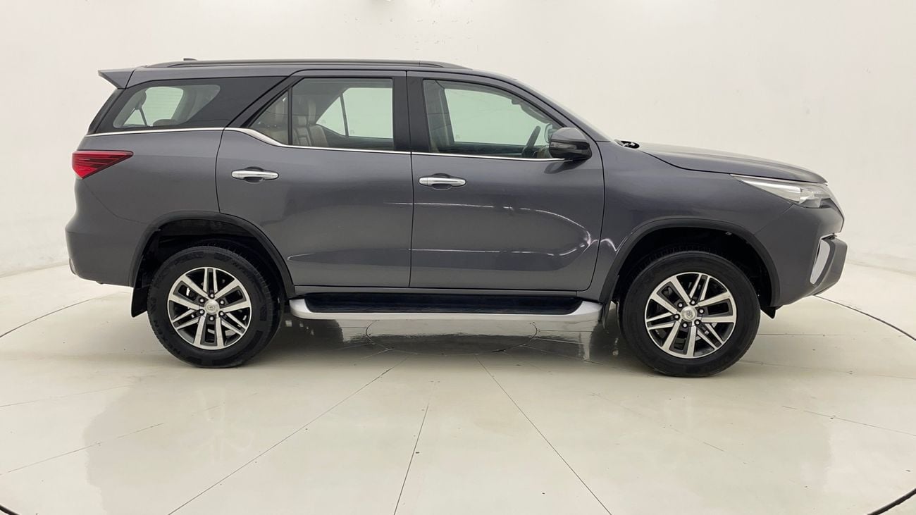 تويوتا فورتونر VXR 4 | بدون دفعة مقدمة | اختبار القيادة في المنزل