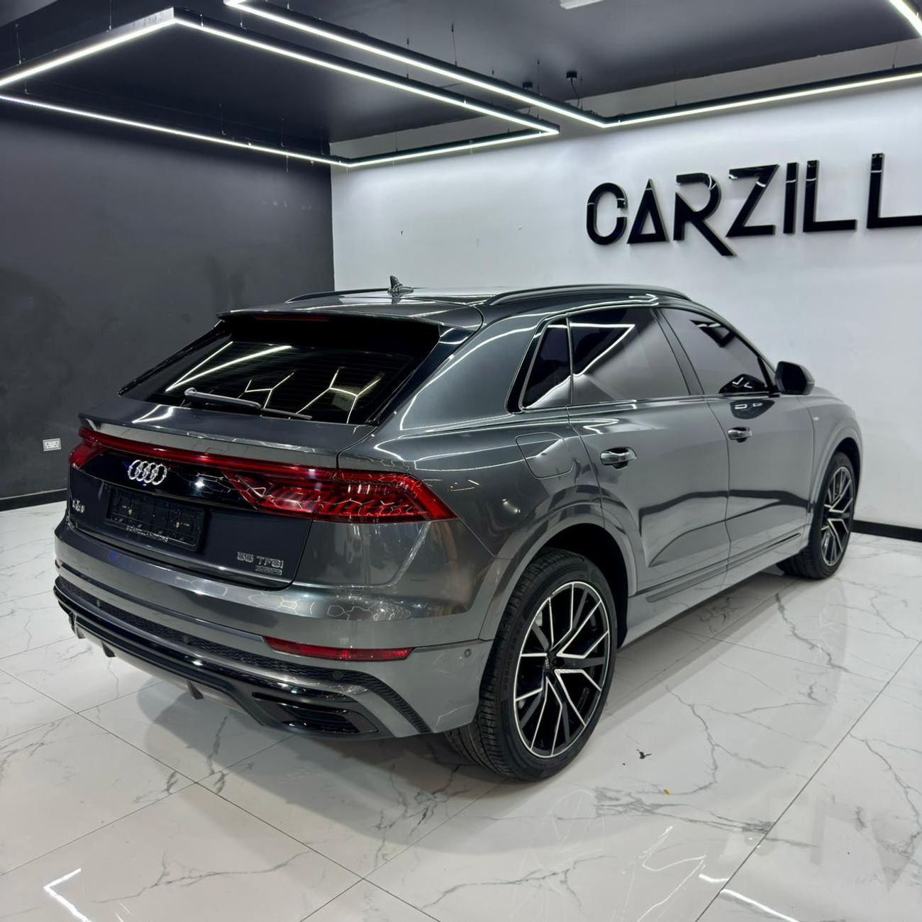 Audi Q8 55 TFSI quattro S-Line 3.0L (340 HP) AED 3,623 / Monthly l 0% Downpayment l S-Line l Agency Service 