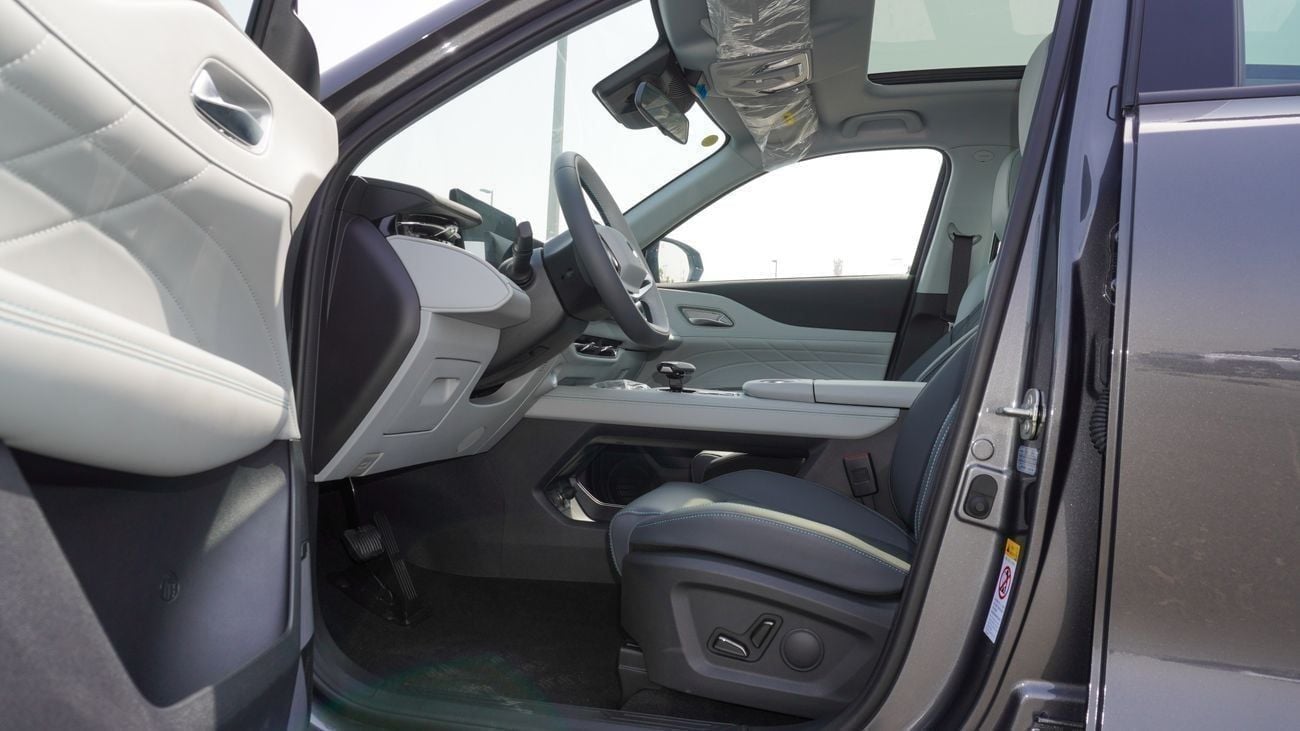 Changan UNI-V Brand New Uni-Z New Energy Warship Edition 2025 1.5L 2WD Petrol Hybrid |Grey/Black & White |EXPORT &