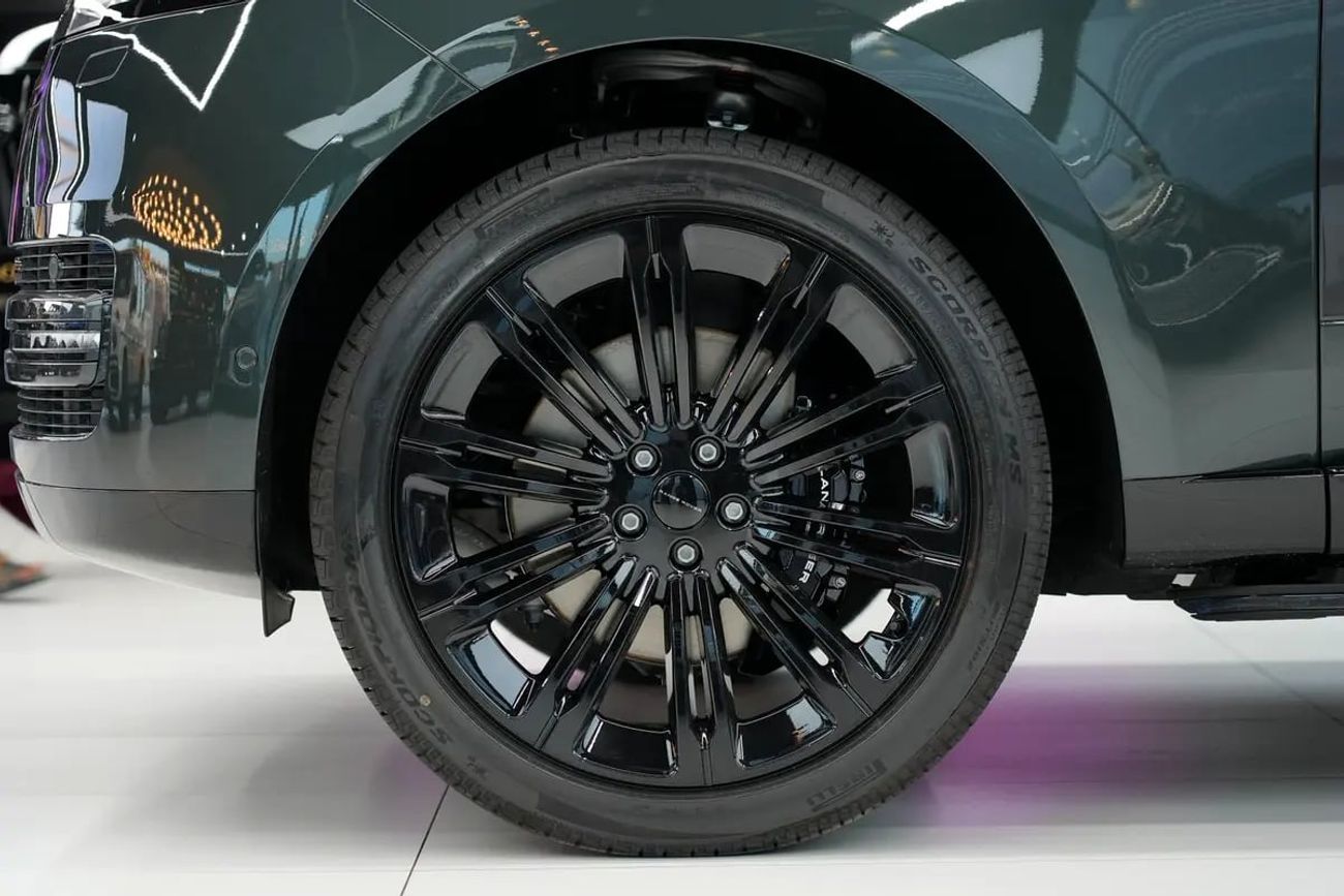 Land Rover Range Rover 2026 Range Rover Vogue HSE P400 | Export