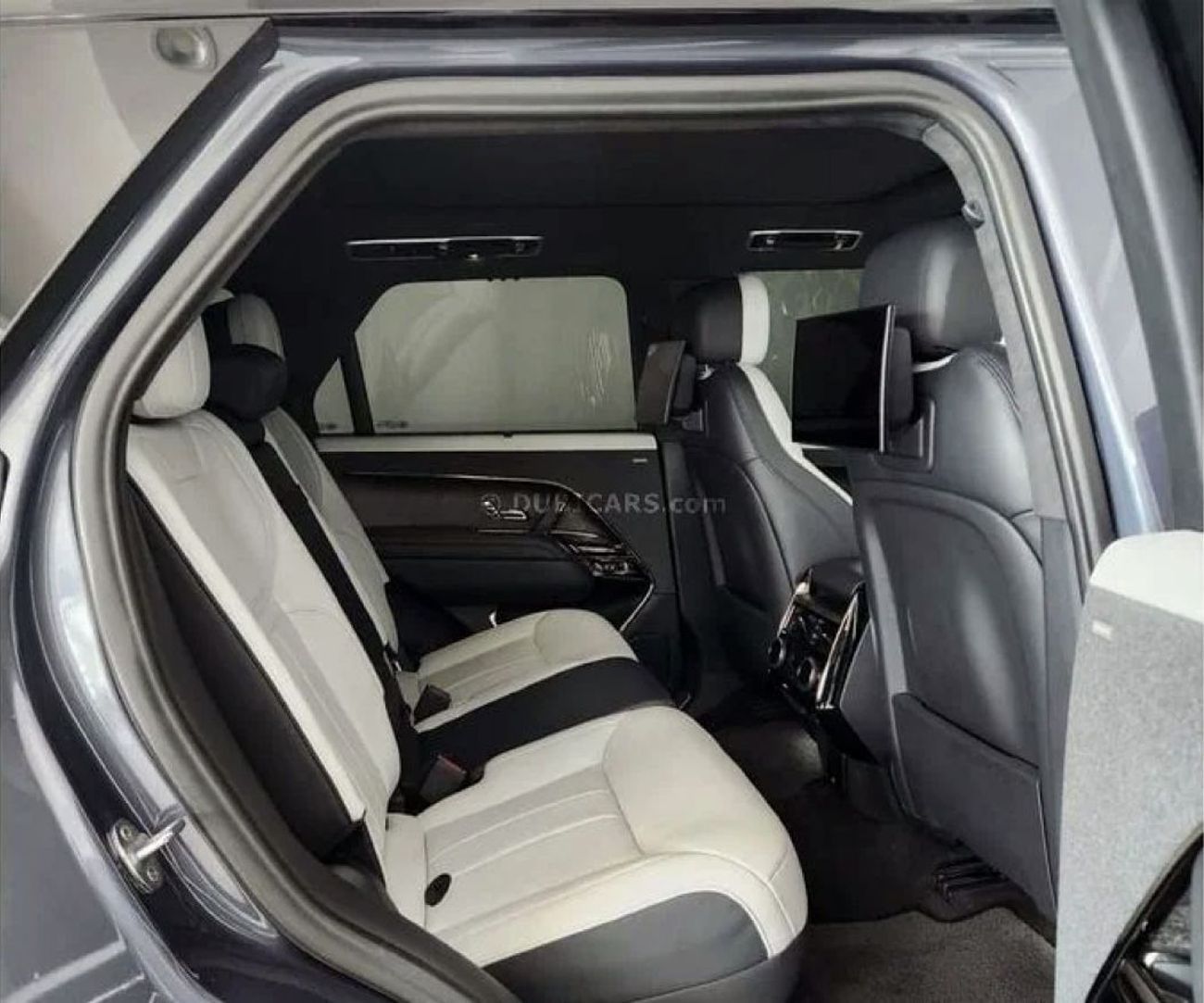 لاند روفر رينج روفر سبورت First Edition- Fully agency maintained- under warranty