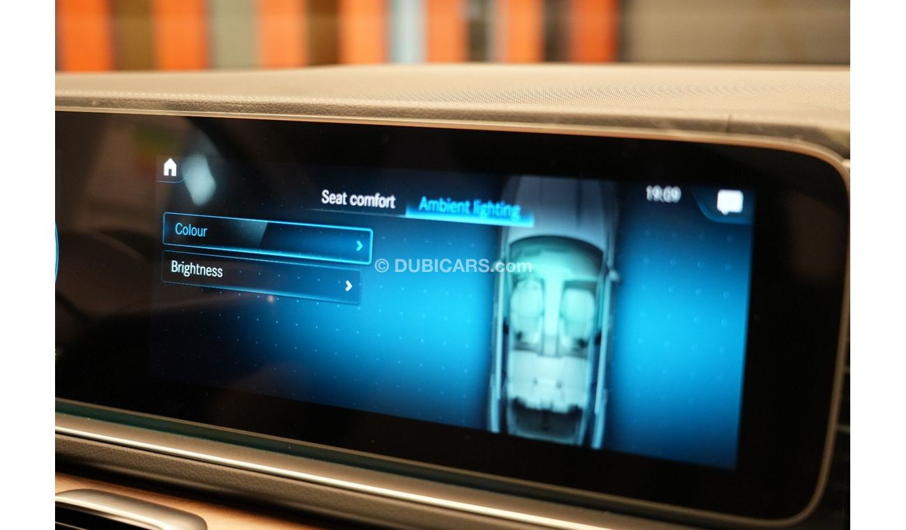 Mercedes-Benz GLE 450 AMG Mercedes-Benz GLE 450 GCC 2023 0km //AMG Package //Panoramic roof //Front projector //360 view