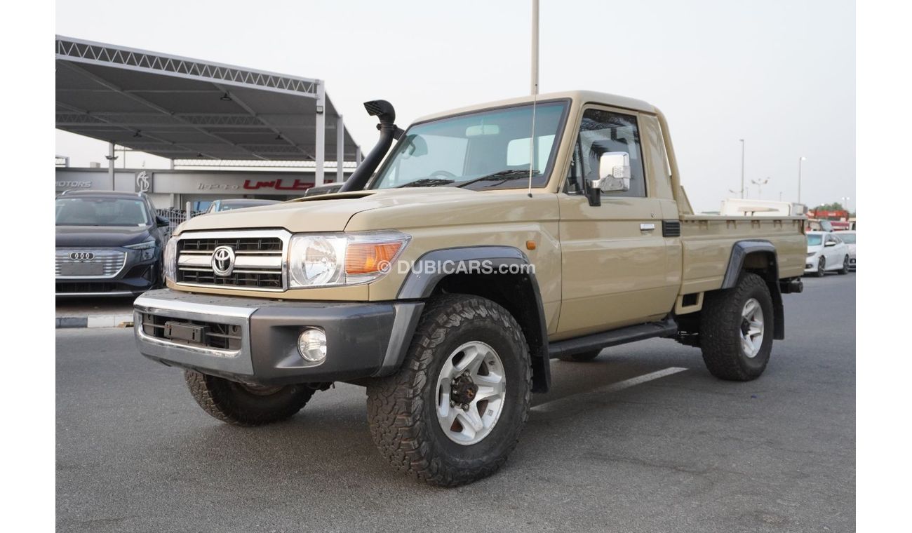 Toyota Land Cruiser Pick Up Hard Top