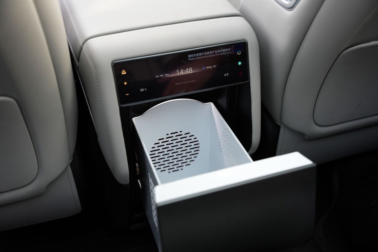 BYD Leopard 8 2025 Leopard 8  NEW Flagship 5-seates AWD Black in White 0Km