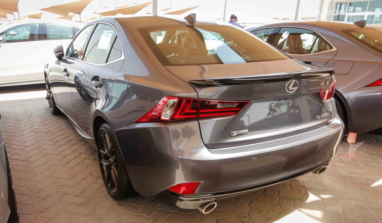 Lexus IS350