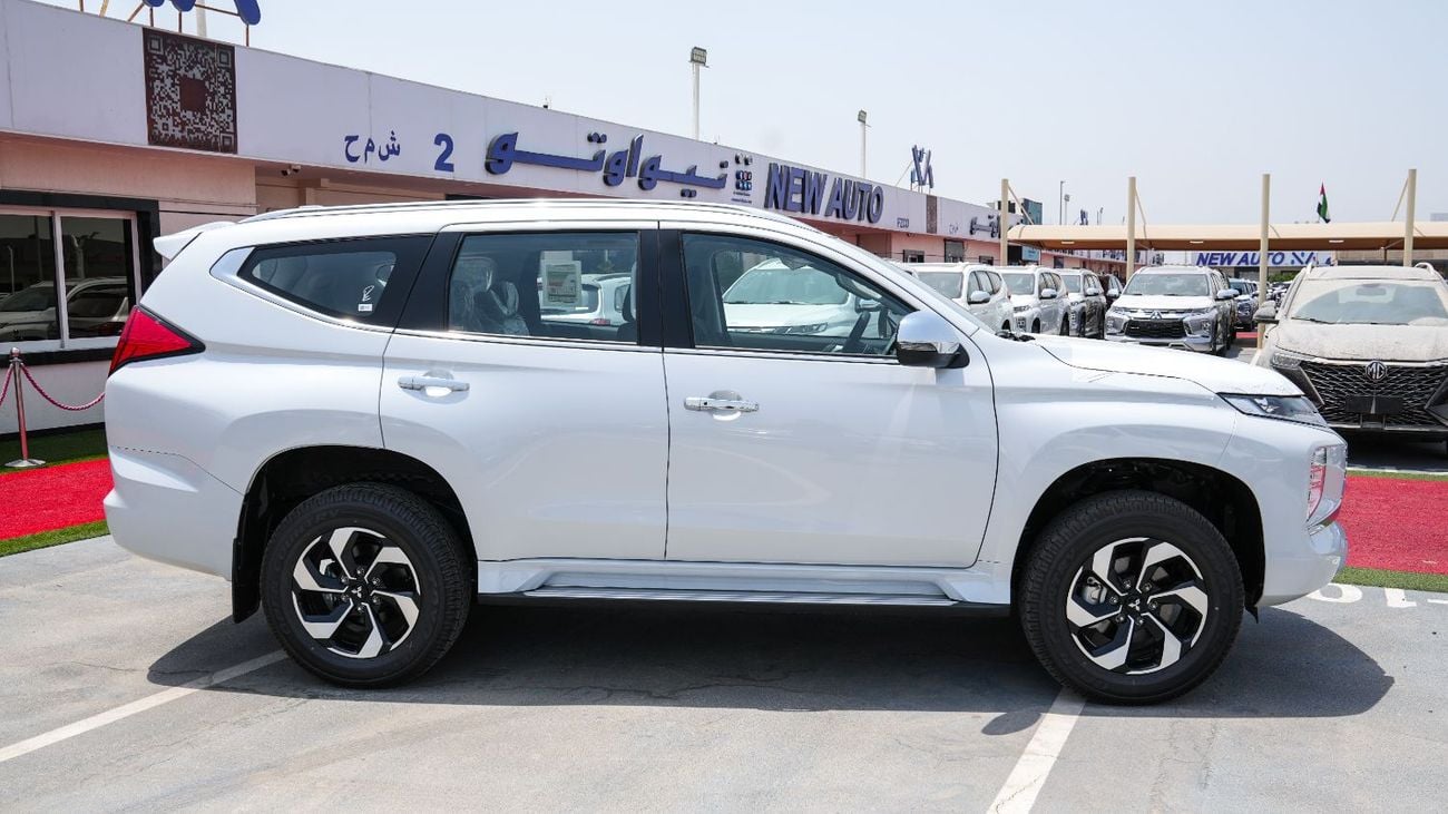Mitsubishi Montero Sport GLS Brand New – 3.0L Petrol 4WD Automatic – H64 – GCC 2026 – Export
