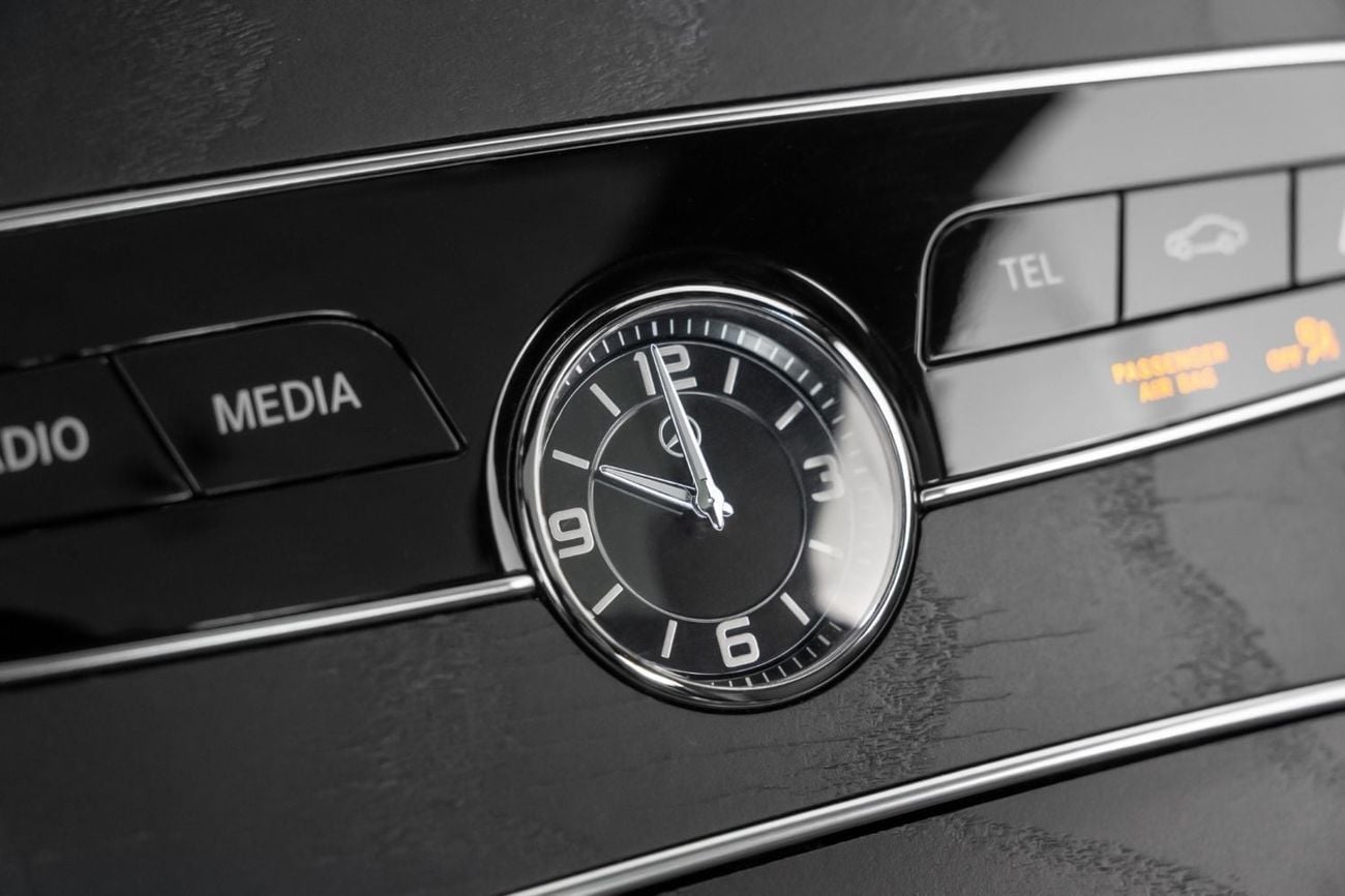 Mercedes Benz C200 STANDARD