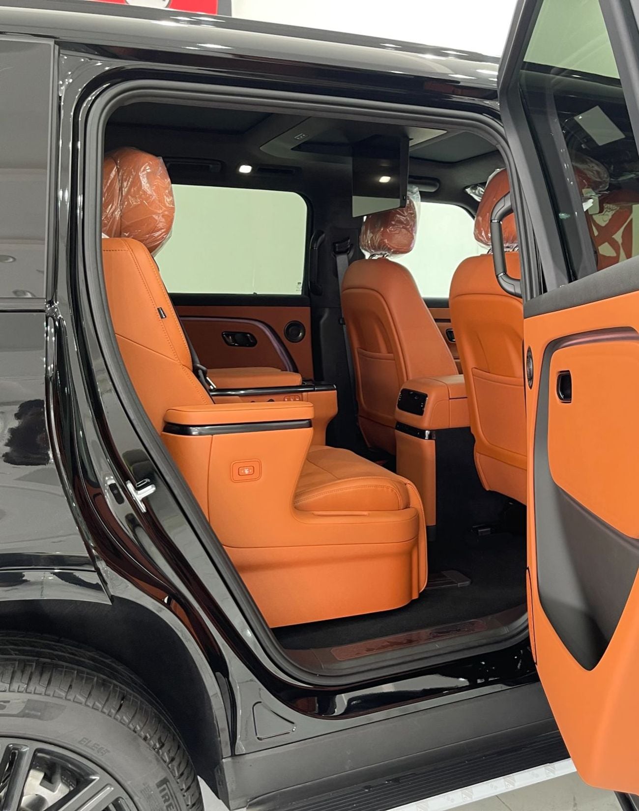 روكس أداماس VIP- 6 seater