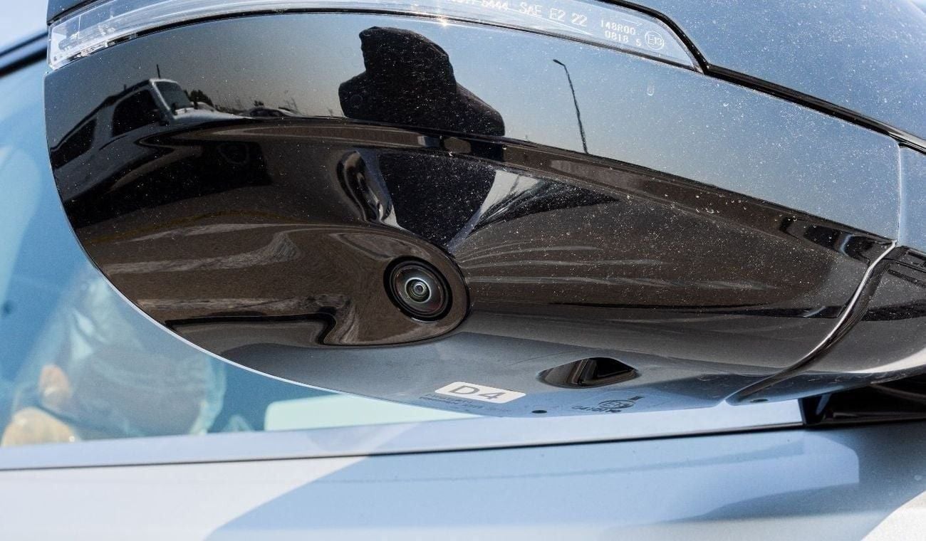 Nissan Patrol 2026 Nissan Patrol SE Platinum 3.8L AT Petrol (Silver Black Roof)