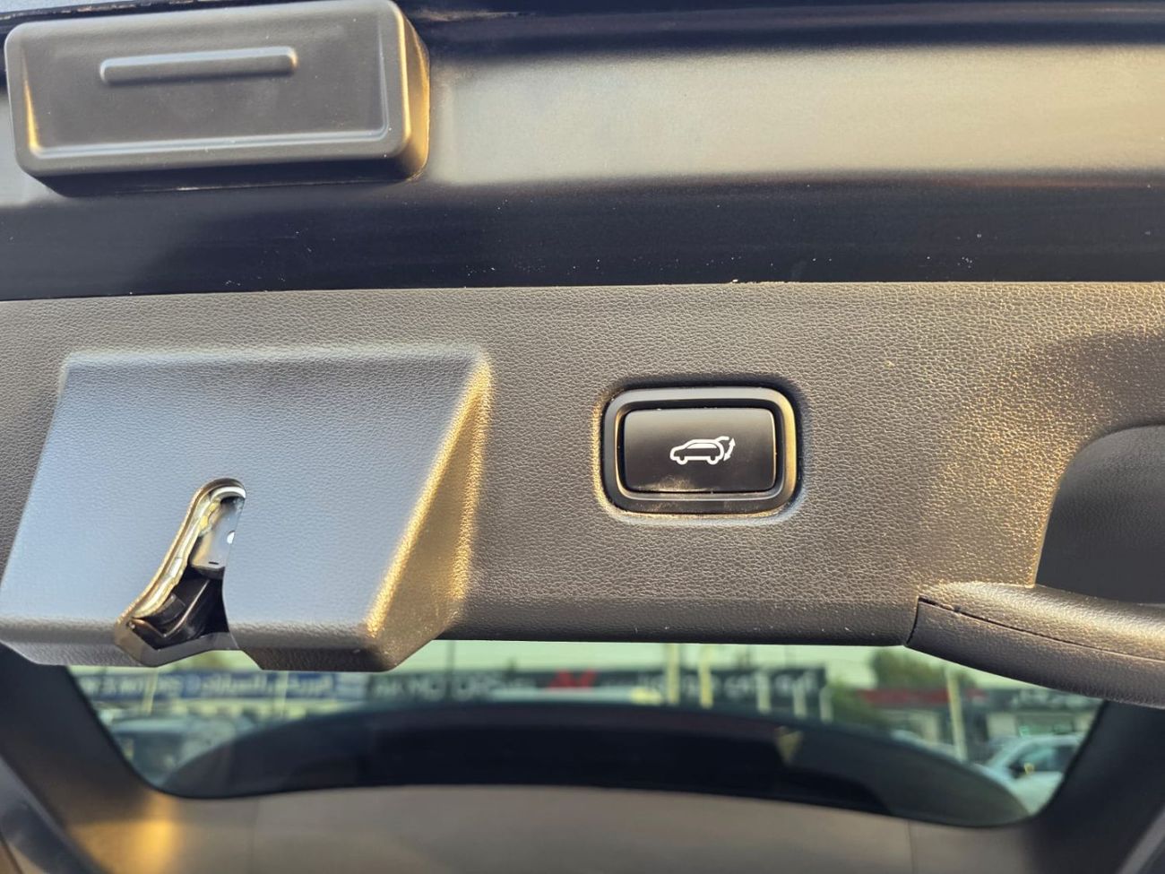 Hyundai Tucson Premium+ 2.5L Sunroof, Push button and trunk automatic