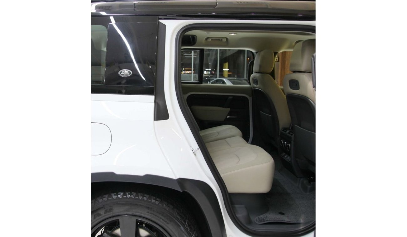 Land Rover Defender 110, P300,< BLACK EDITION KIT >,GCC,UNDER WARRANTY &CONTRACT SERVICE