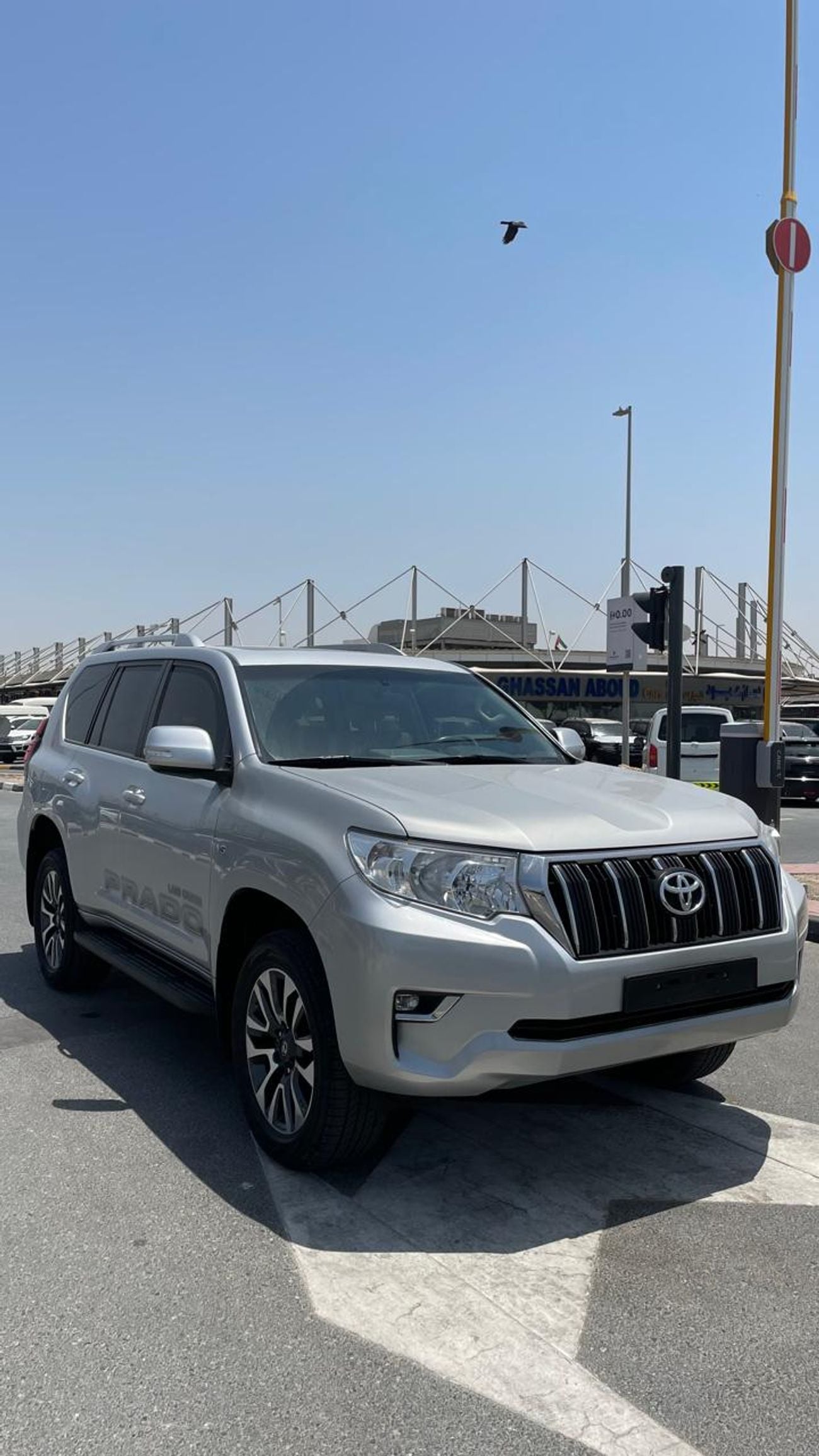 Toyota Prado TX-L Toyota Prado 4.0L V6 4*4 MID Option Petrol