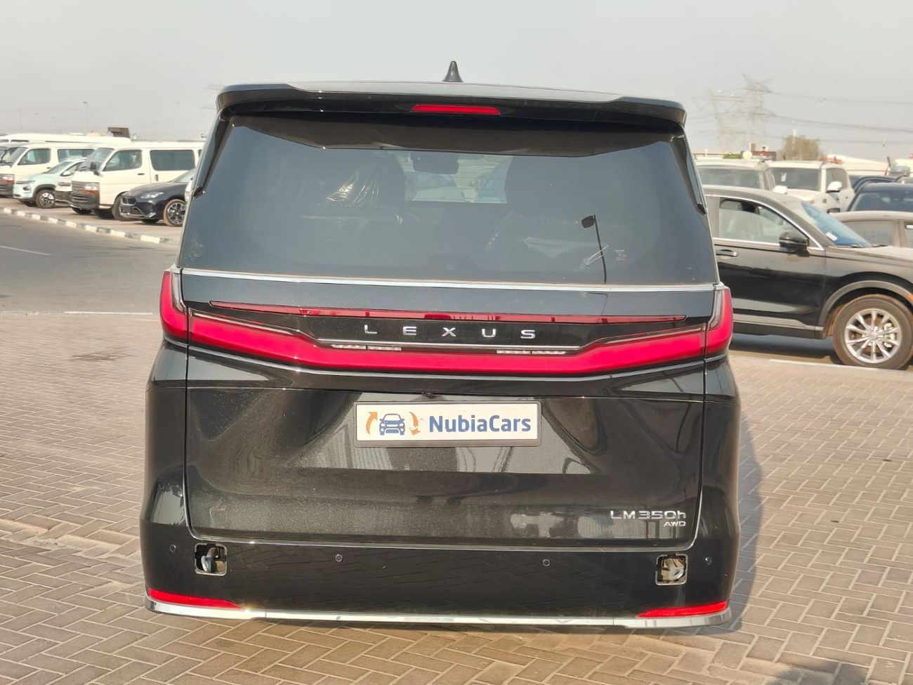 Lexus LM 350h 2025 Lexus LM350h VIP 4-Seater 2.5L 4-Cyl Hybrid A/T Export Only