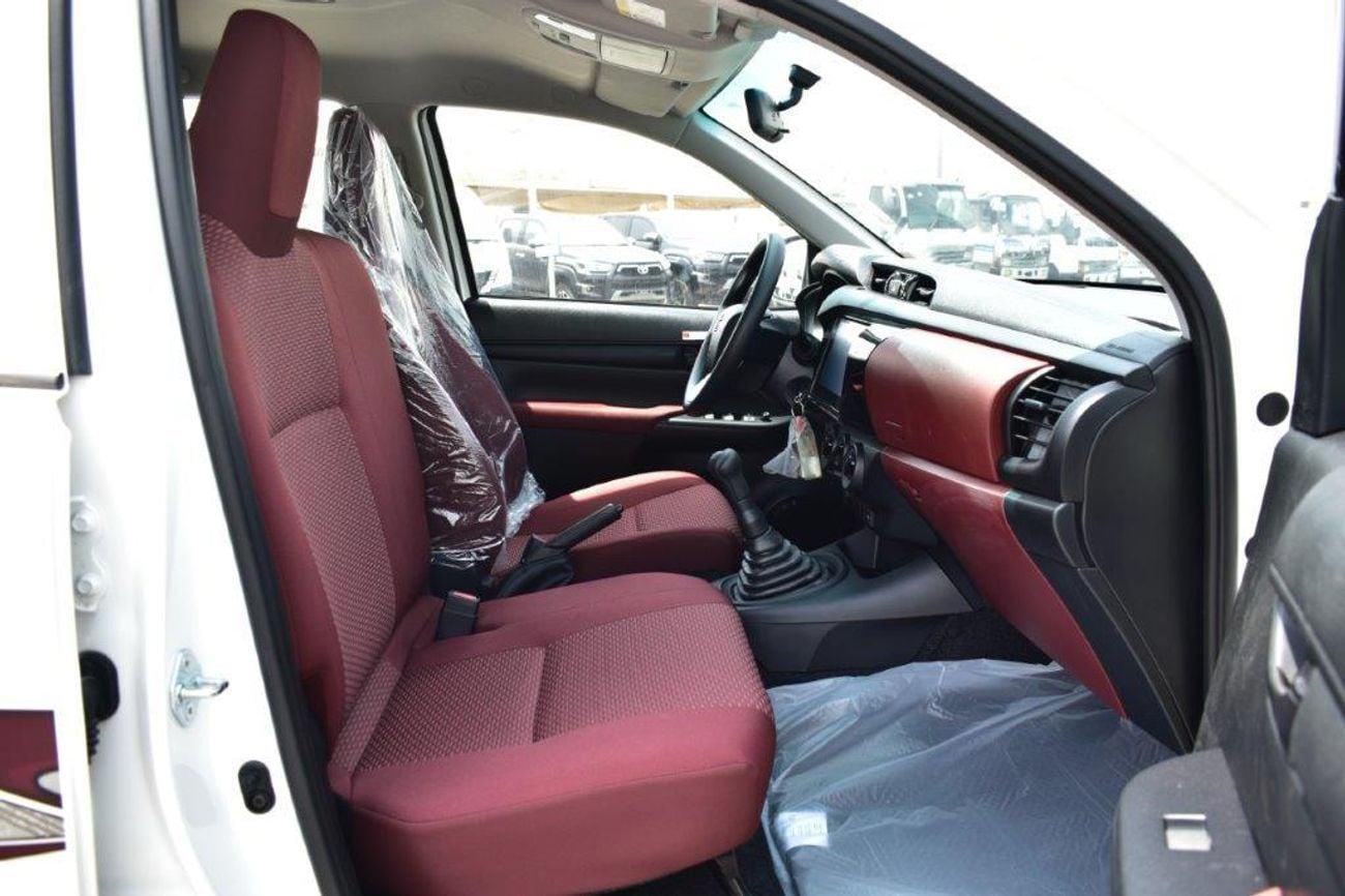 تويوتا هيلوكس GL 2.4L Double Cab Utility