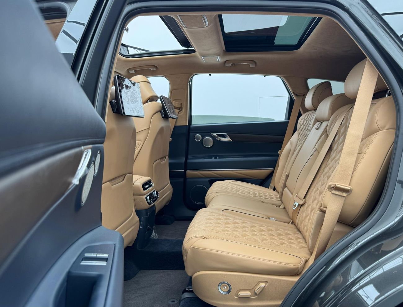 Genesis GV80 Royal 3.5L AWD 2024 Genesis GV80 (Royal Trim), 2024 Agency Warranty & Service Contract, Agency FSH,