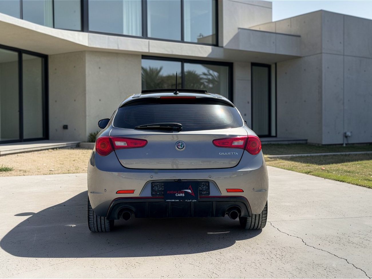 ألفا روميو جوليتا Veloce 1.8L