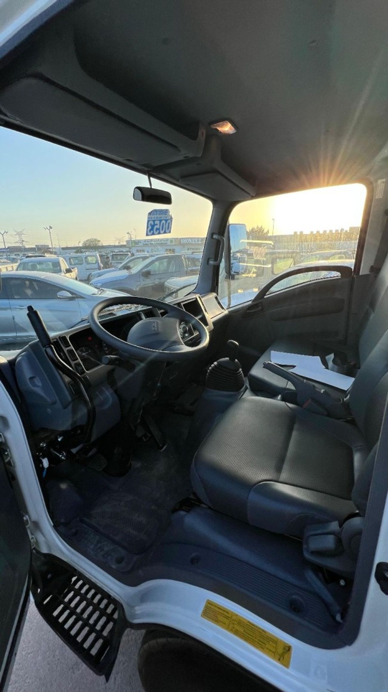 Isuzu NMR Isuzu Nmr Dumper Model 2024