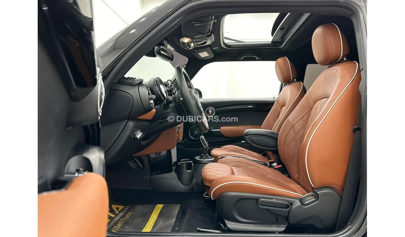 Mini Cooper S 2021 Mini Cooper S (JCW Kit) Rare Interior Colour, Full Service History, Warranty, GCC