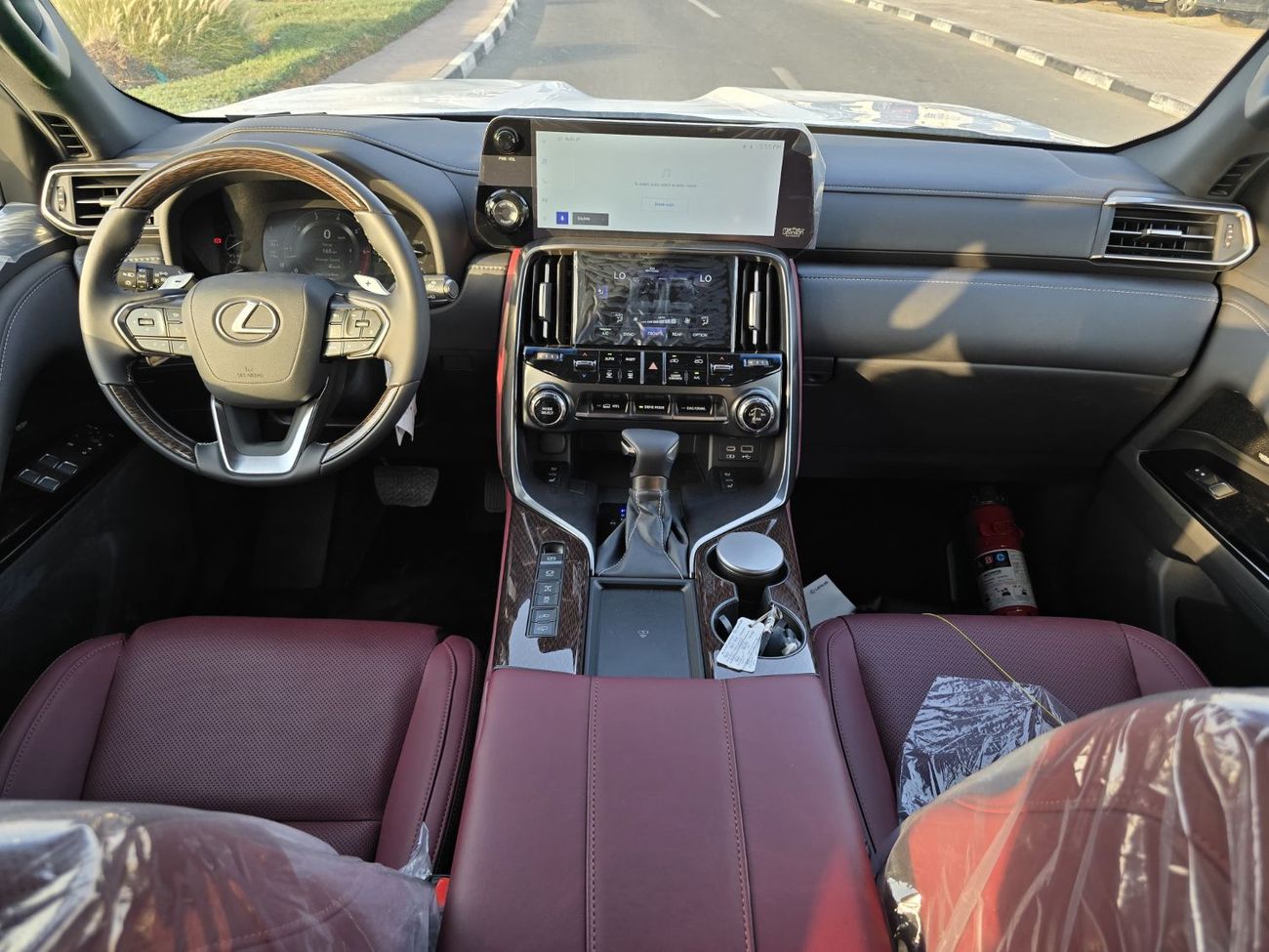 Lexus LX 600 3.5L Turbo + White color