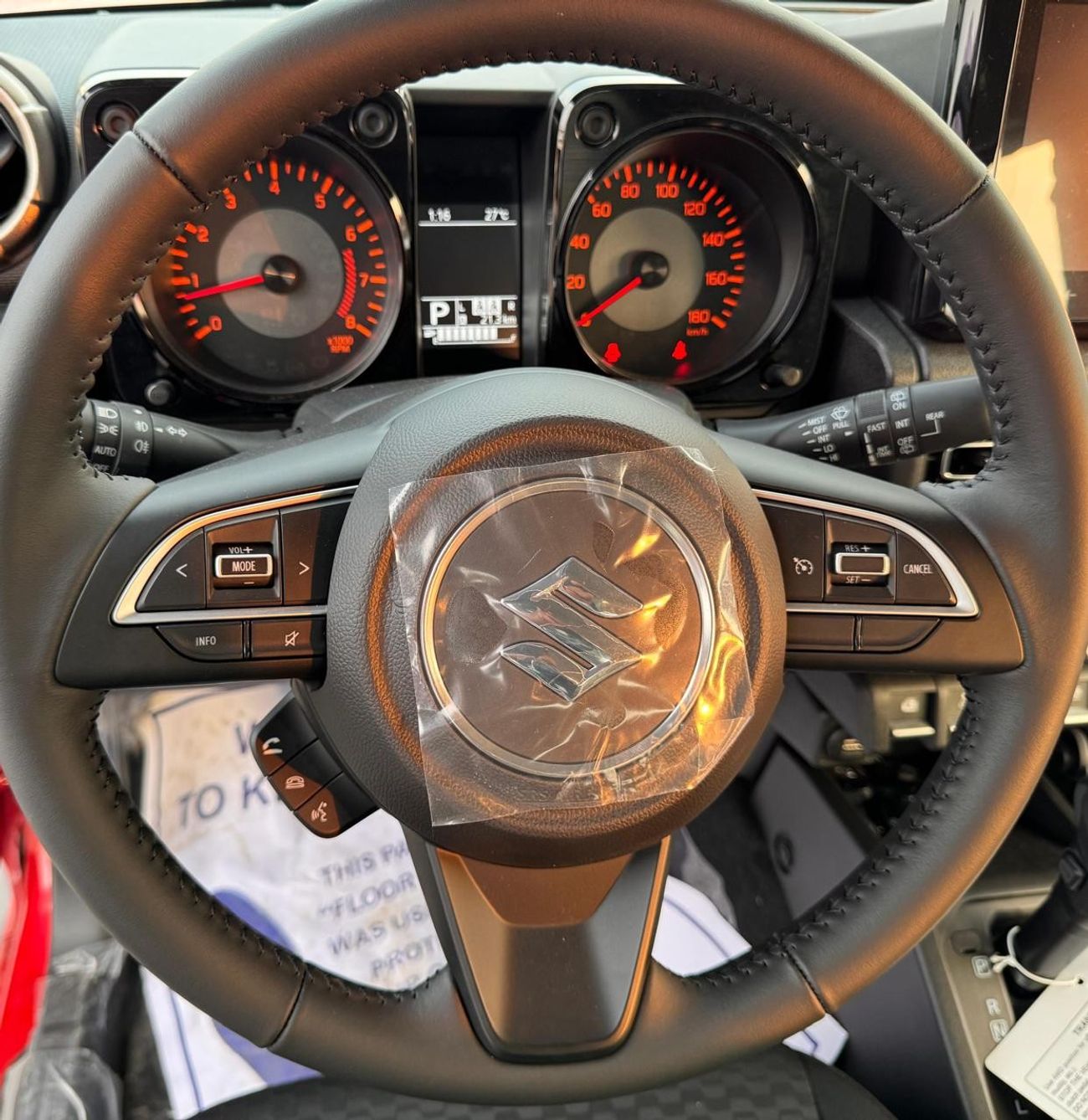 سوزوكي جيمني 1.5L PETROL 5 DOOR VVT AUTOMATIC TRANSMISSION