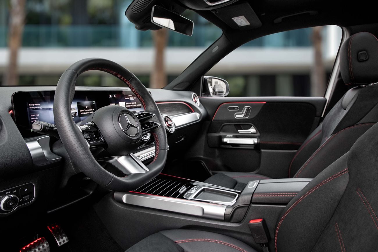 مرسيدس بنز GLB GLB 200 AMG | 3,643 P.M | 0% Downpayment | 5 YEARS WARRANTY!