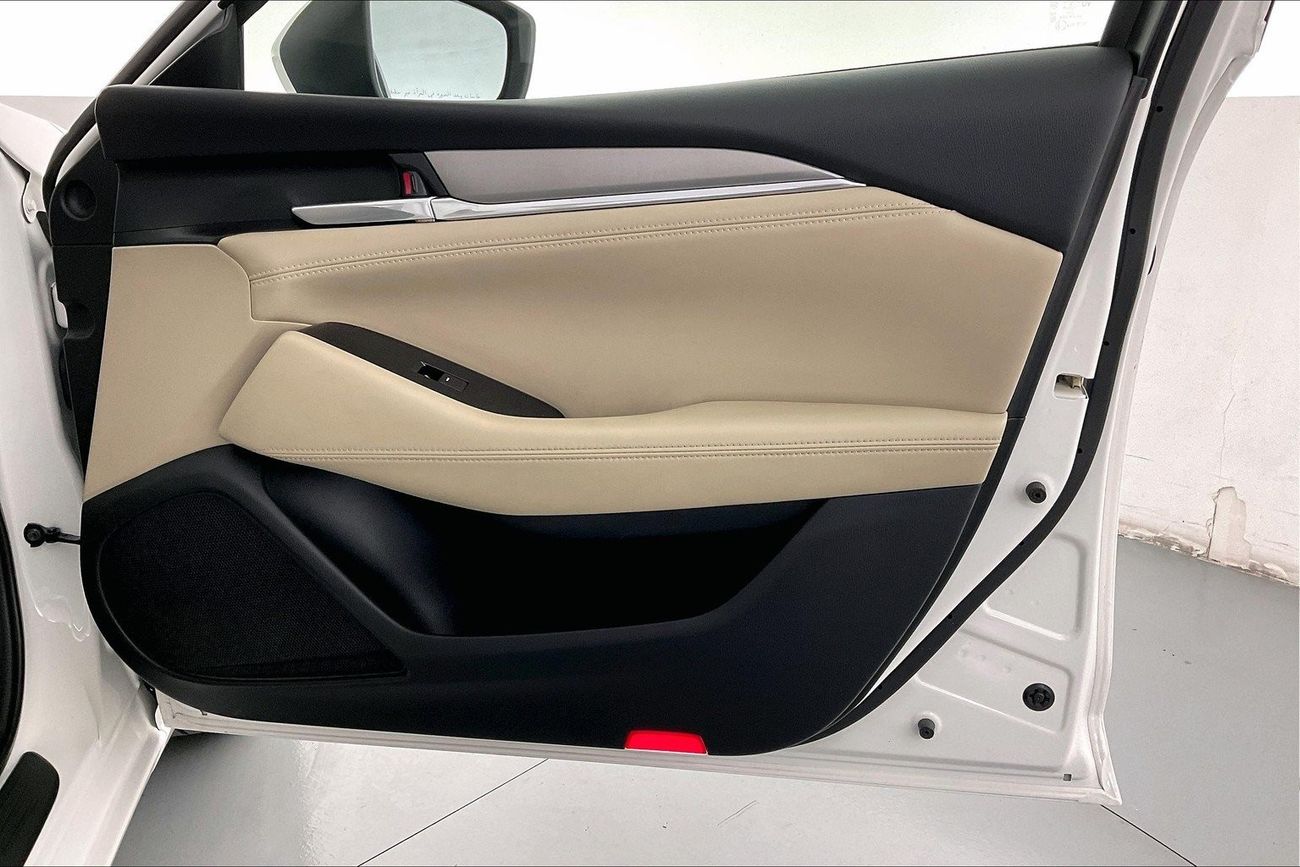 تويوتا يارس SE / E | ضمان مجاني لمدة عام | 0 دفعة أولى